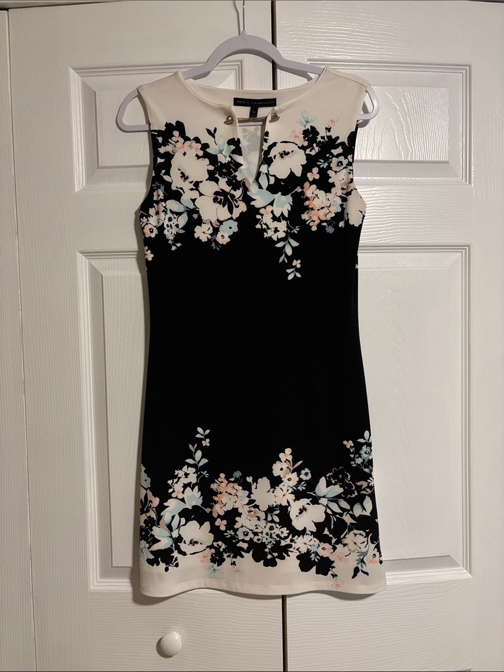 White House Black Market Black & White Floral Sleeveless Shift Dress - Picture 1 of 3
